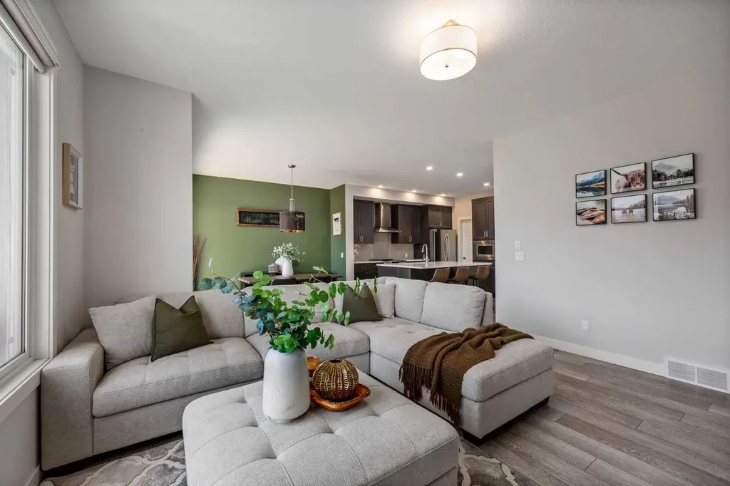225 Buckskin Way Cochrane AB T4C 2R7