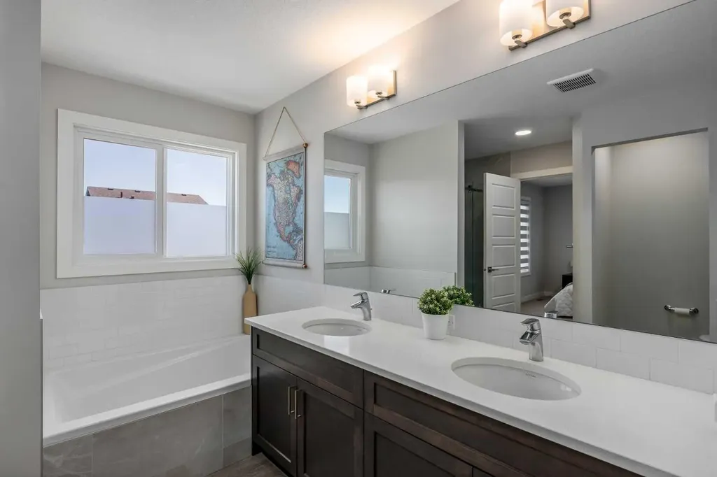 225 Buckskin Way Cochrane AB T4C 2R7