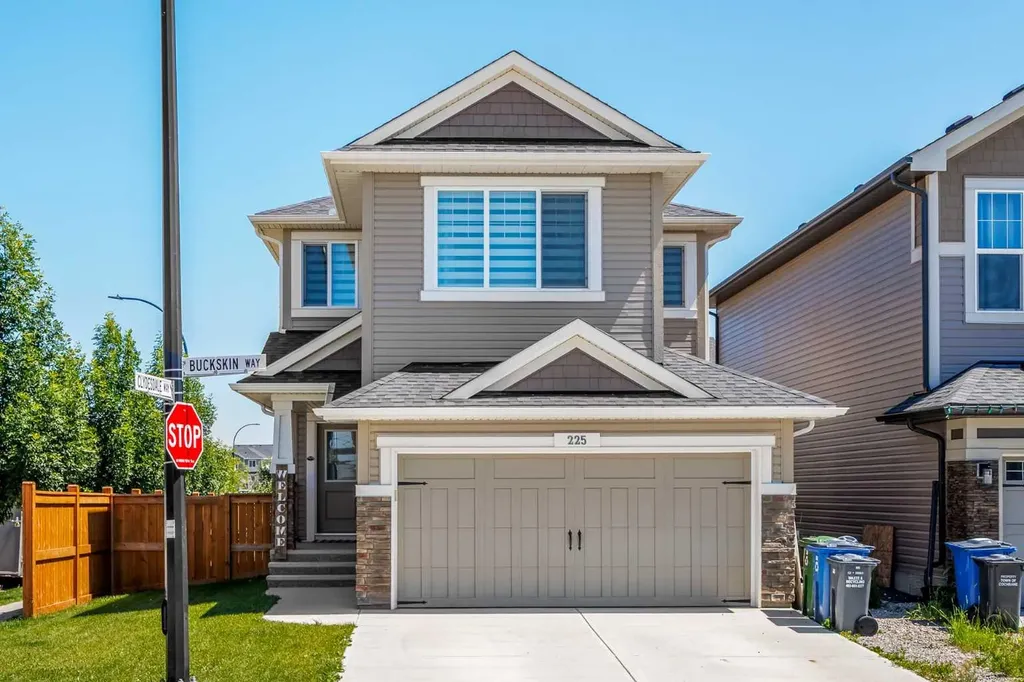 225 Buckskin Way Cochrane AB T4C 2R7