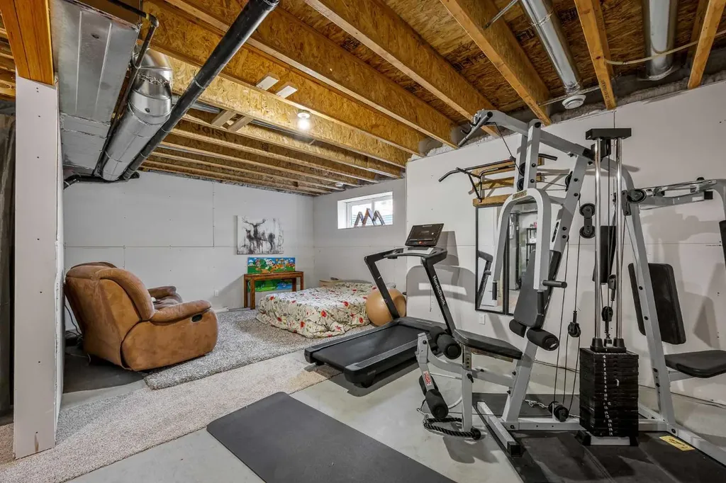 225 Buckskin Way Cochrane AB T4C 2R7