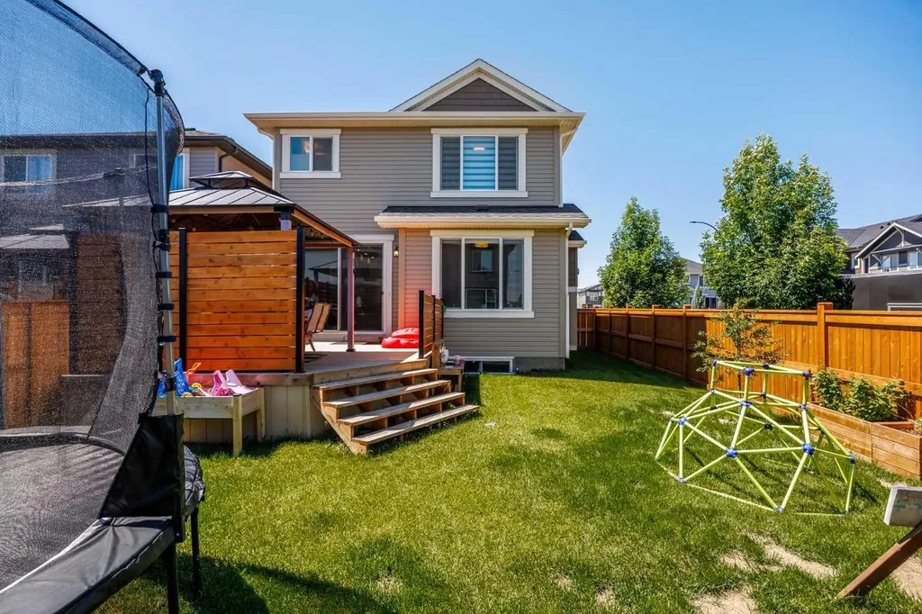 225 Buckskin Way Cochrane AB T4C 2R7