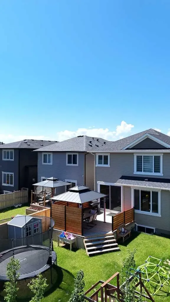 225 Buckskin Way Cochrane AB T4C 2R7