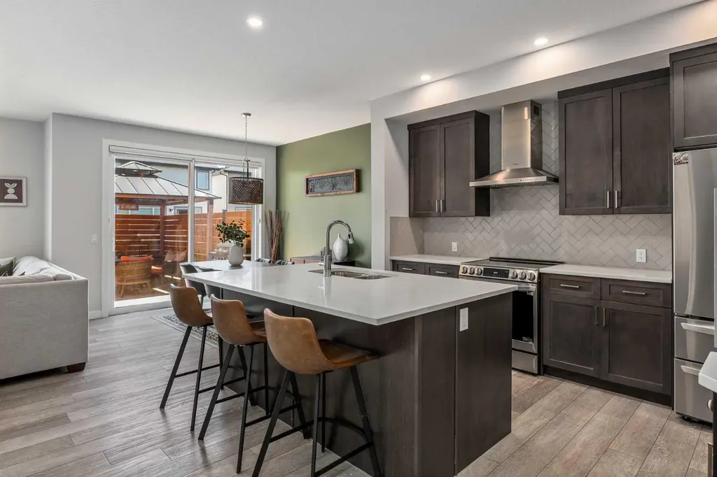 225 Buckskin Way Cochrane AB T4C 2R7