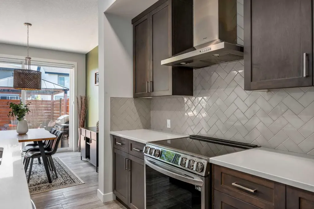 225 Buckskin Way Cochrane AB T4C 2R7