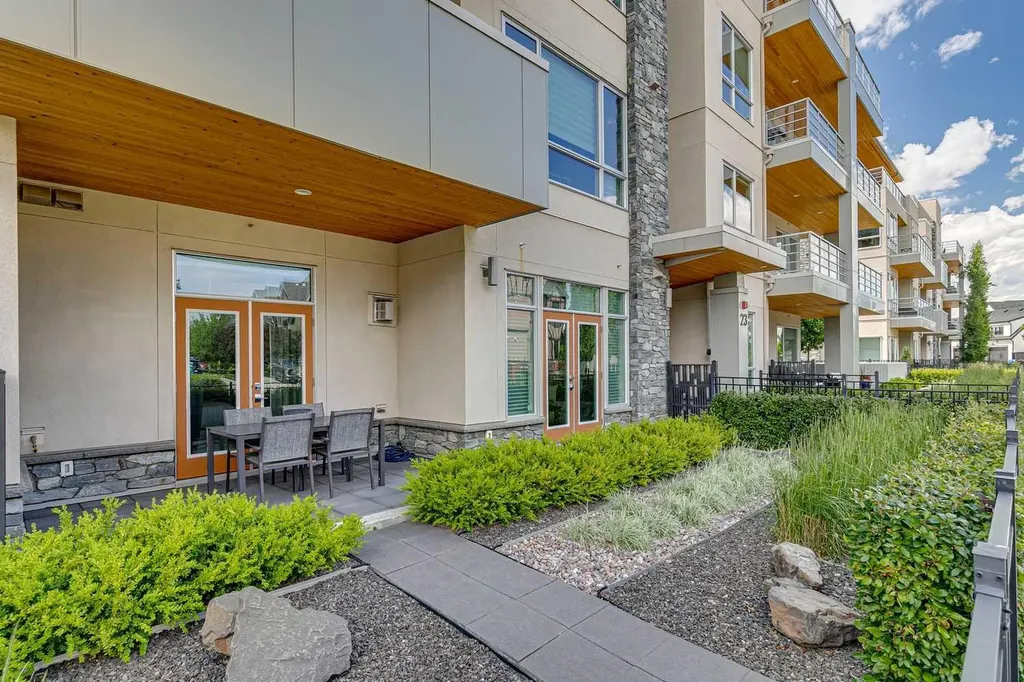 23 Burma Star Road SW Calgary AB T3E 7Y9
