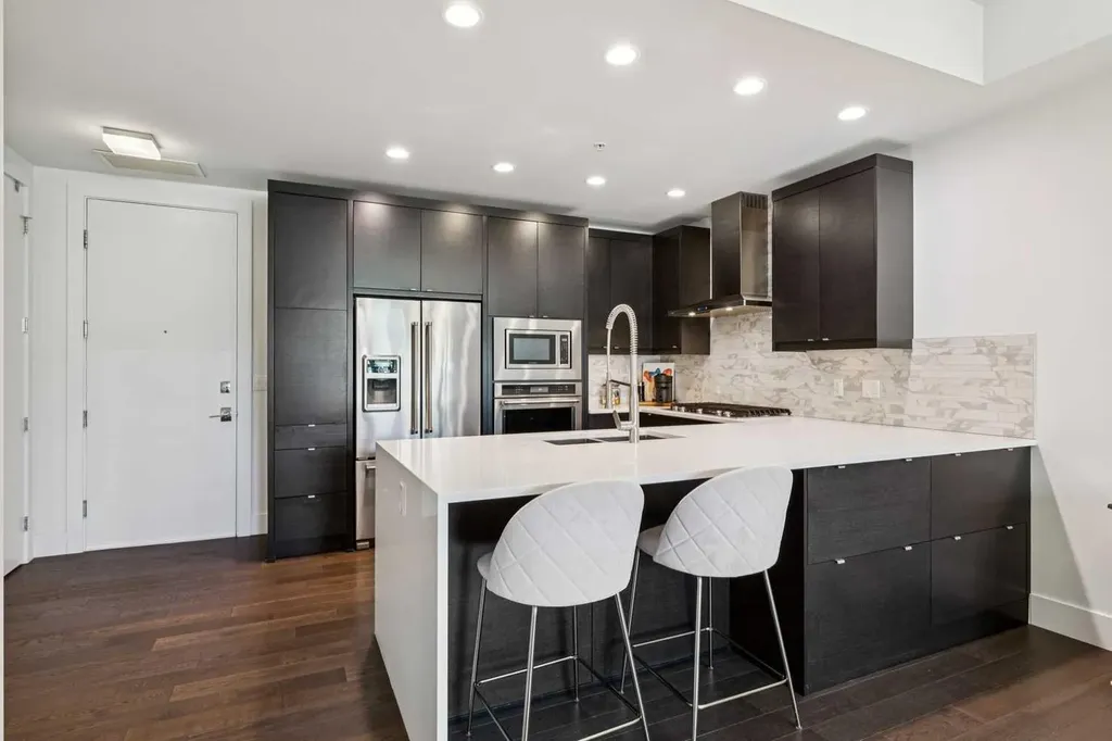 23 Burma Star Road SW Calgary AB T3E 7Y9