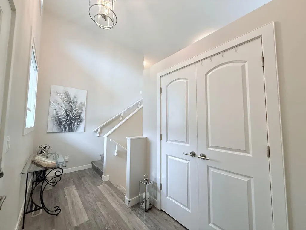 58 Village Crescent Red Deer AB T4R 0P3