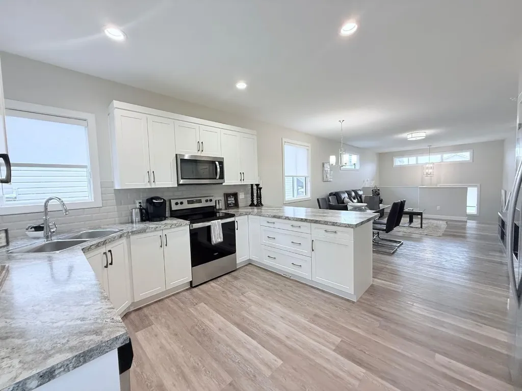58 Village Crescent Red Deer AB T4R 0P3