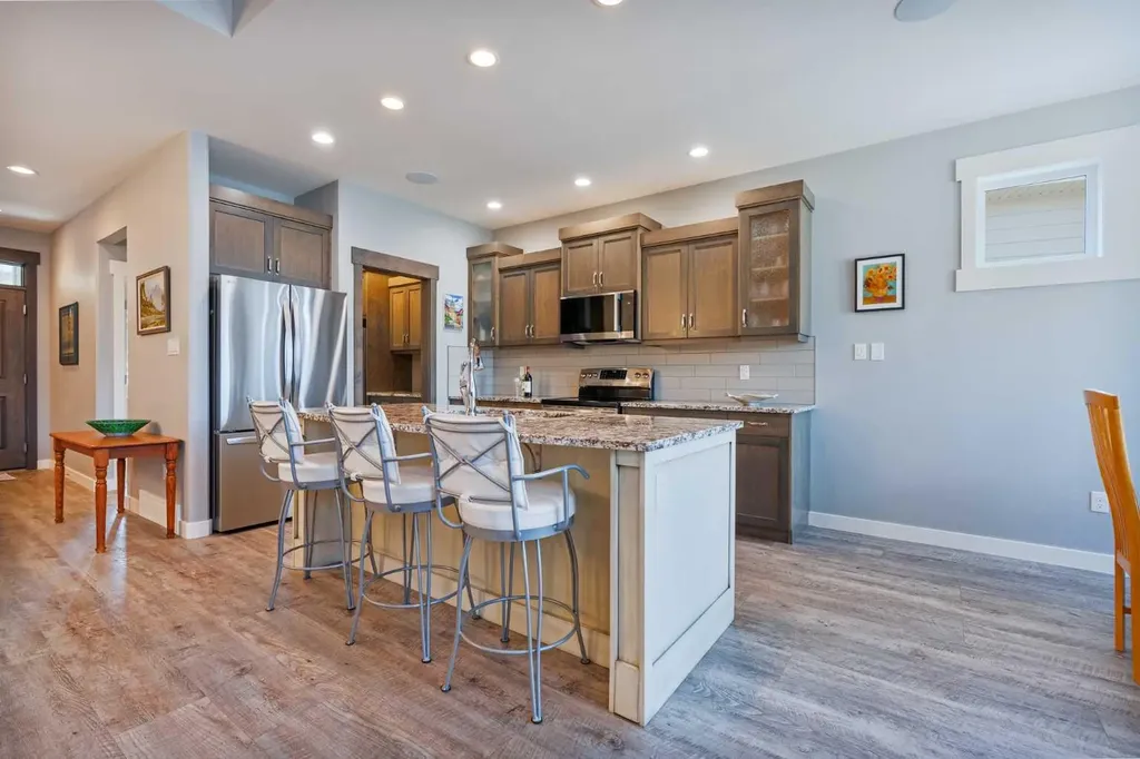 181 Sixmile Bend S Lethbridge AB T1K 8E3