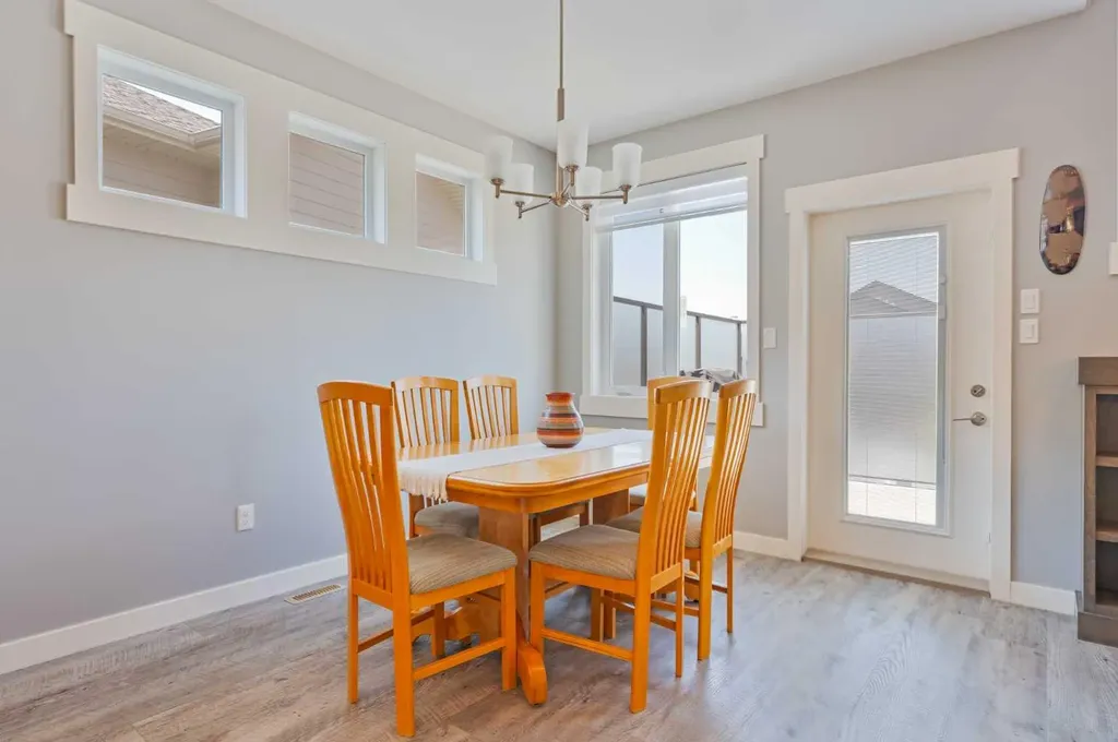 181 Sixmile Bend S Lethbridge AB T1K 8E3