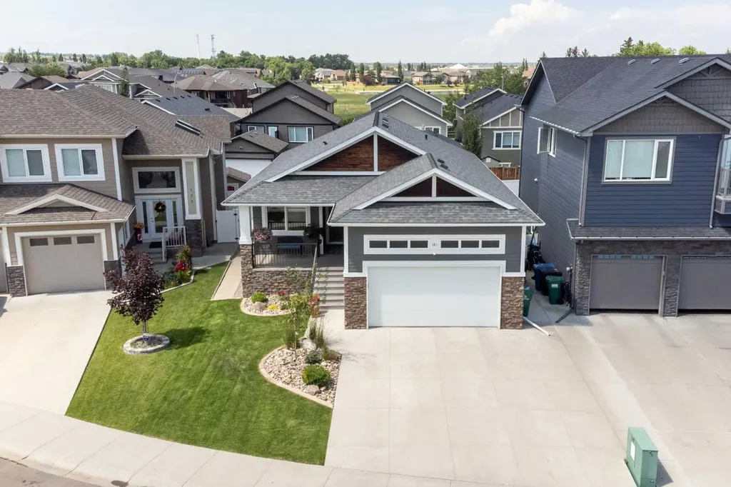 181 Sixmile Bend S Lethbridge AB T1K 8E3