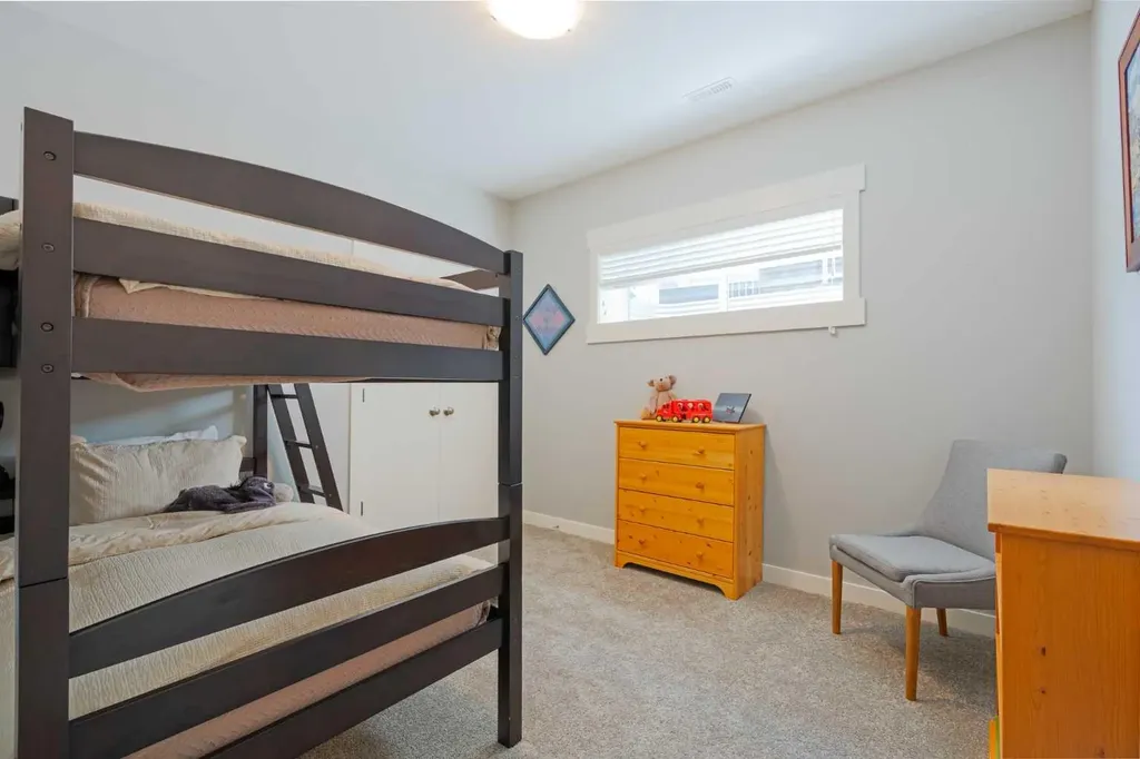 181 Sixmile Bend S Lethbridge AB T1K 8E3
