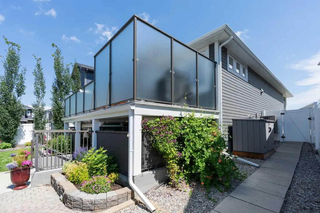 181 Sixmile Bend S Lethbridge AB T1K 8E3