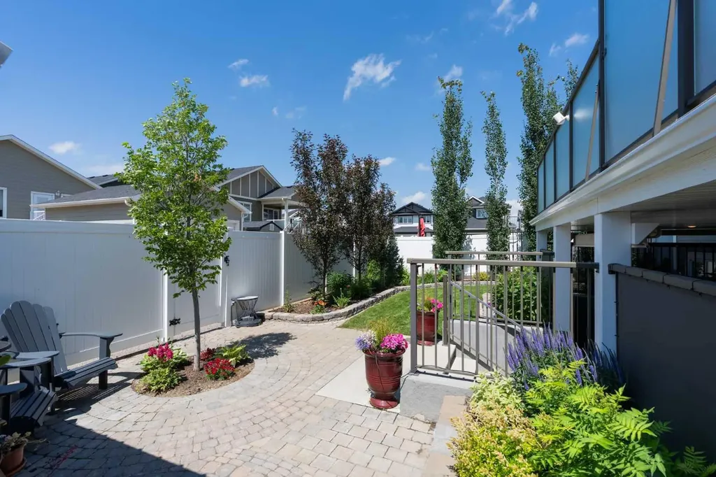 181 Sixmile Bend S Lethbridge AB T1K 8E3