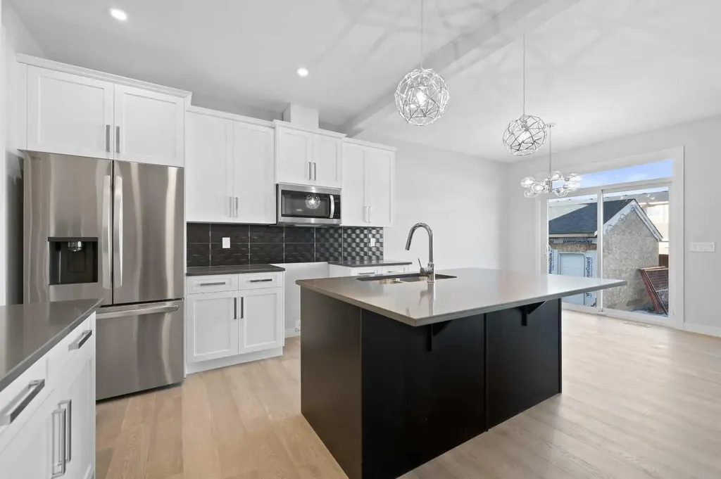 67 Agate Road Cochrane AB T4C 3B9