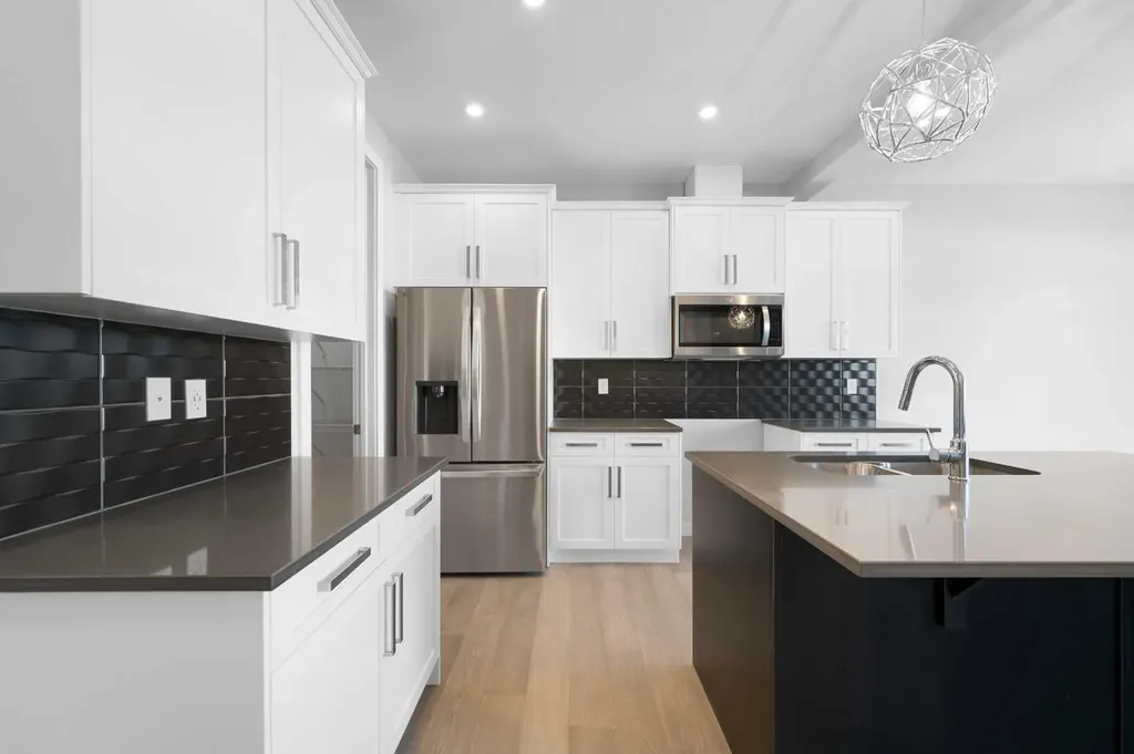 67 Agate Road Cochrane AB T4C 3B9