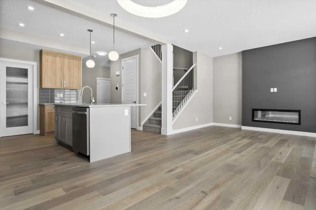 67 Agate Road Cochrane AB T4C 3B9
