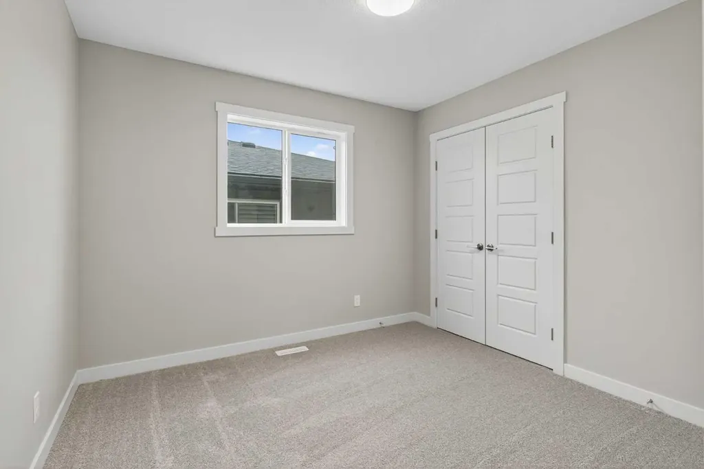 120 Southbow Avenue Cochrane AB T4C 2S6