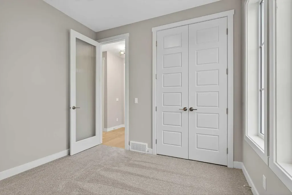 120 Southbow Avenue Cochrane AB T4C 2S6