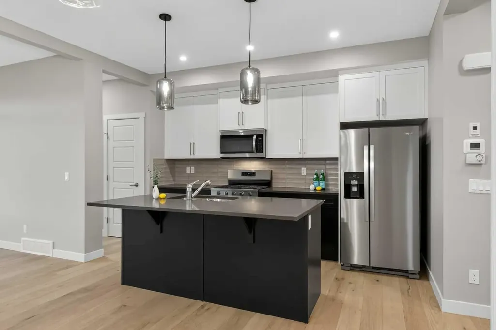 120 Southbow Avenue Cochrane AB T4C 2S6