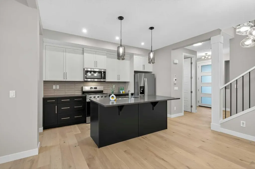 120 Southbow Avenue Cochrane AB T4C 2S6