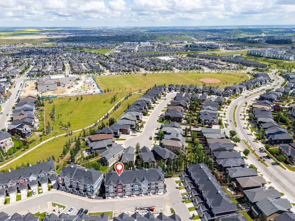 355 Nolancrest Heights NW Calgary AB T3R 0Z9