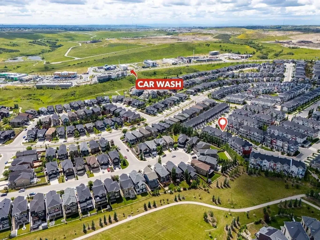 355 Nolancrest Heights NW Calgary AB T3R 0Z9