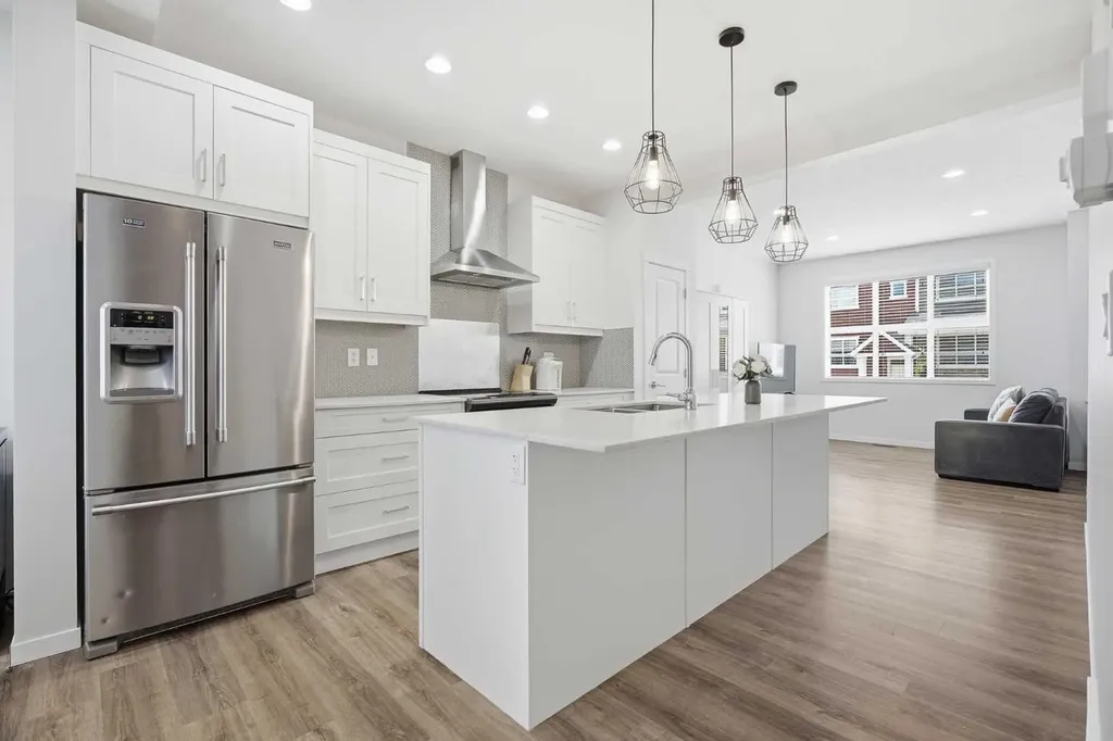 355 Nolancrest Heights NW Calgary AB T3R 0Z9