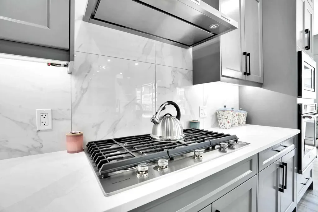 36 Waterford Terrace Chestermere AB T1X2P6