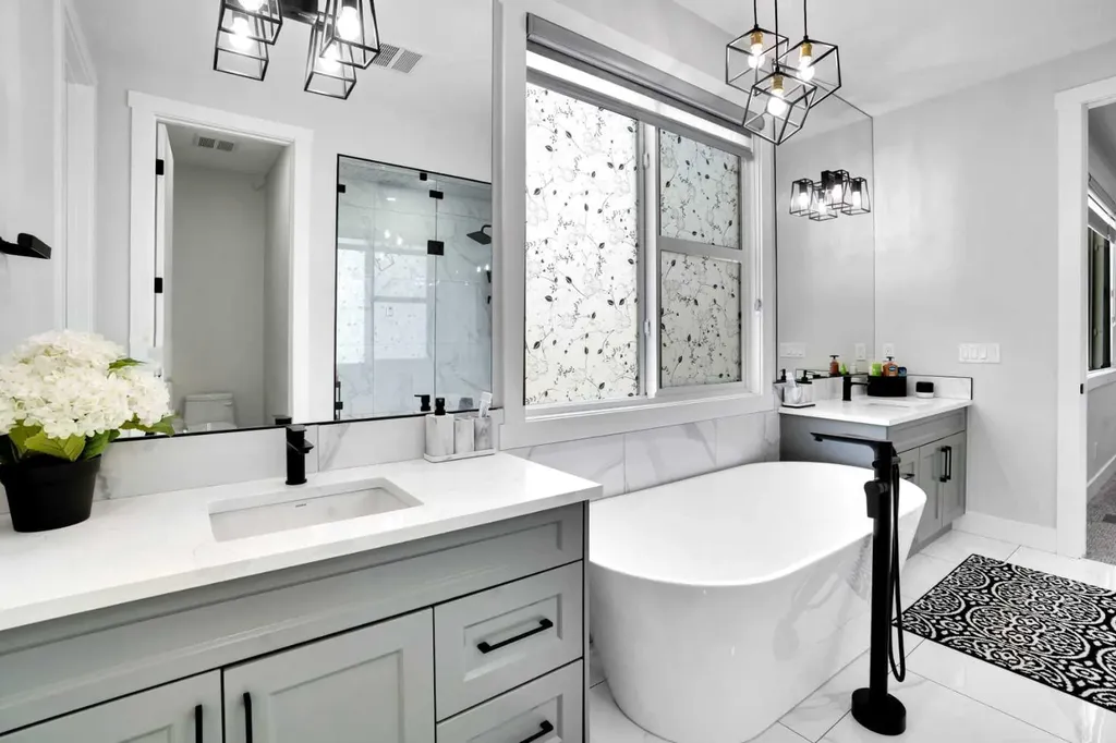 36 Waterford Terrace Chestermere AB T1X2P6