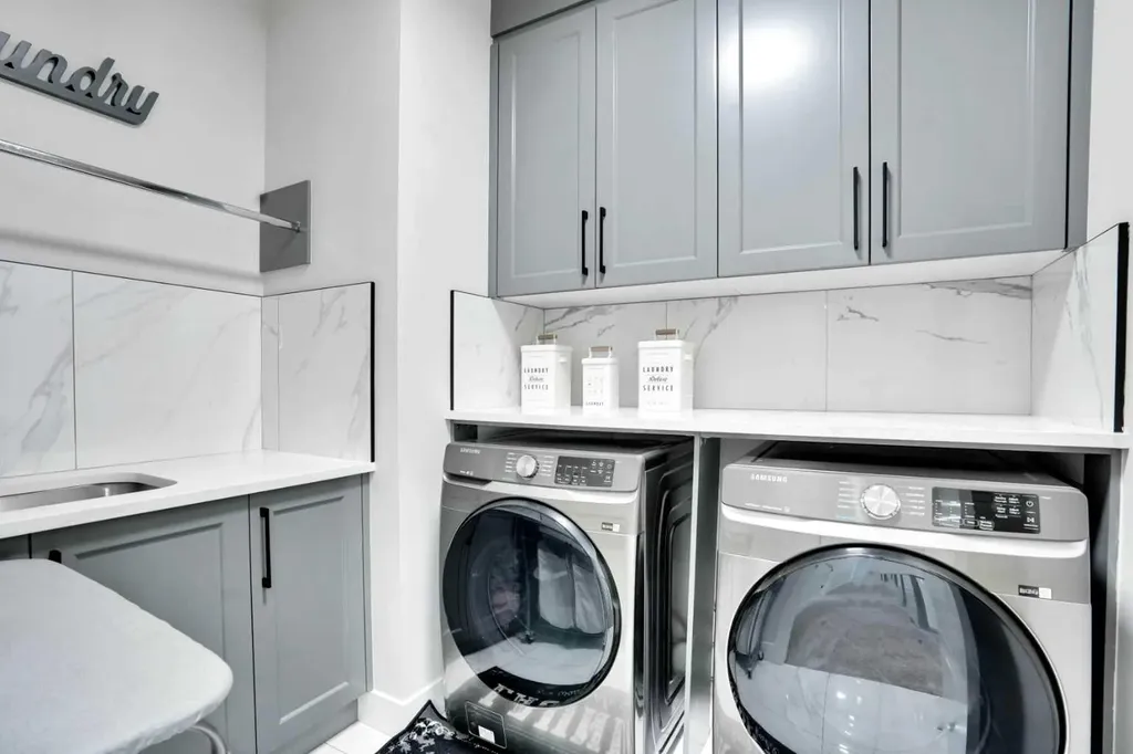 36 Waterford Terrace Chestermere AB T1X2P6