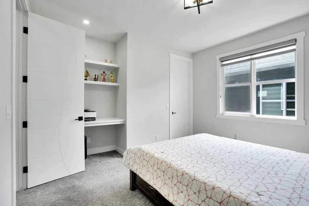 36 Waterford Terrace Chestermere AB T1X2P6
