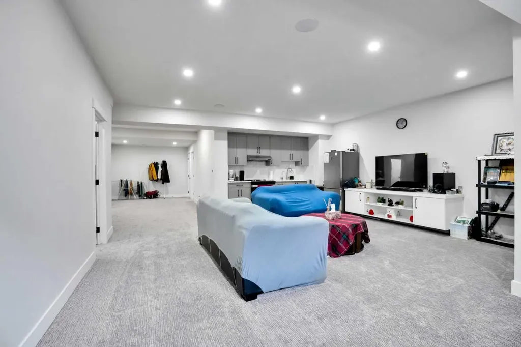 36 Waterford Terrace Chestermere AB T1X2P6