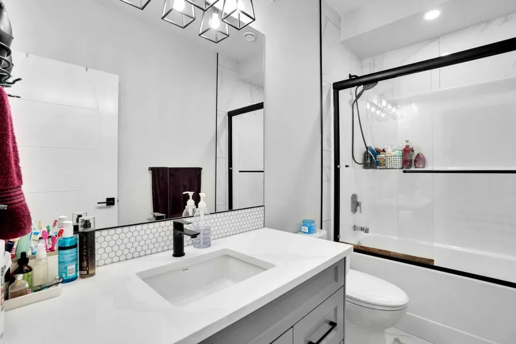 36 Waterford Terrace Chestermere AB T1X2P6