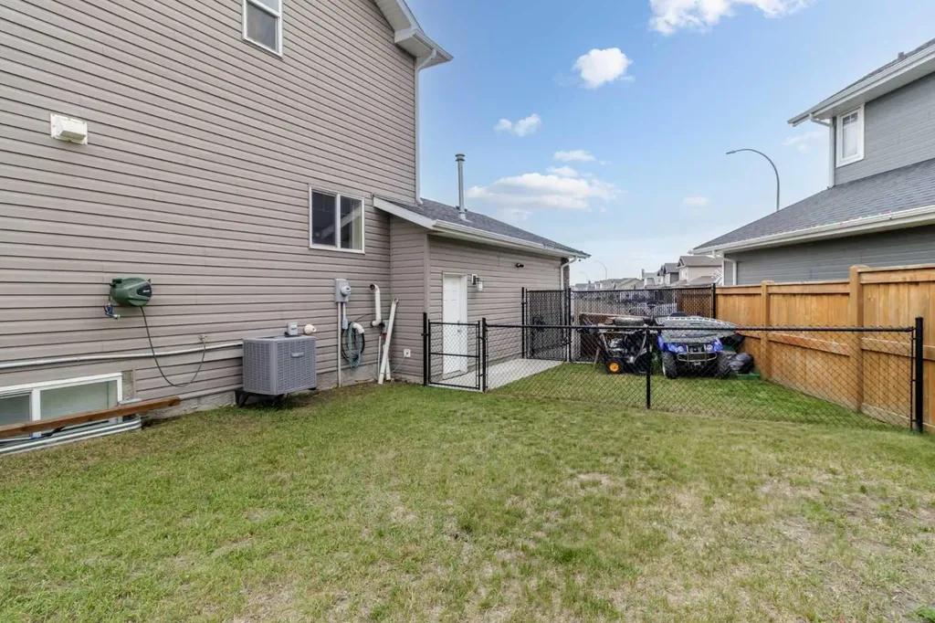 1 Churchill Place Blackfalds AB T0M 0J0