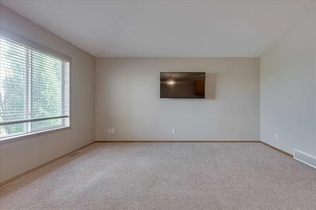 44 Osler Crescent Red Deer AB T4P 4E8