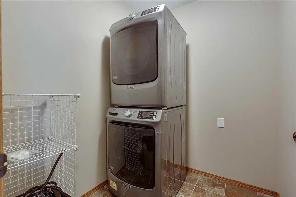 44 Osler Crescent Red Deer AB T4P 4E8
