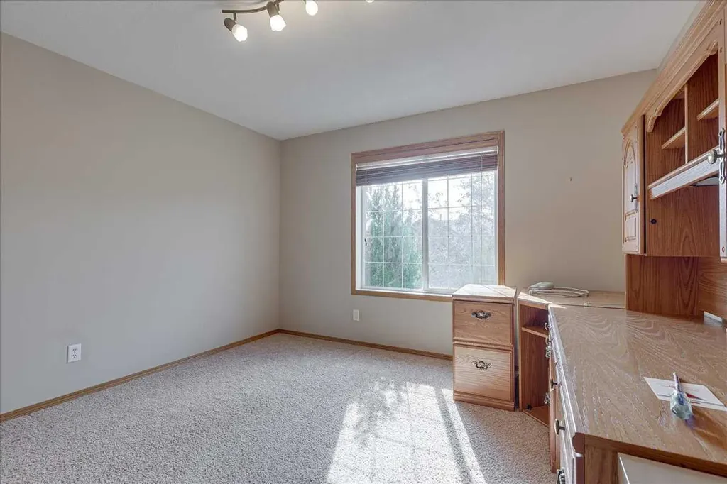 44 Osler Crescent Red Deer AB T4P 4E8