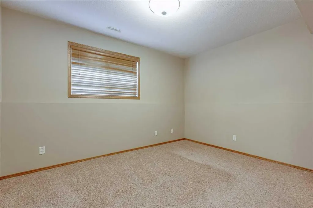 44 Osler Crescent Red Deer AB T4P 4E8