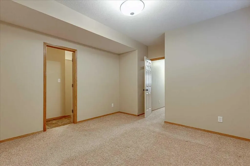 44 Osler Crescent Red Deer AB T4P 4E8