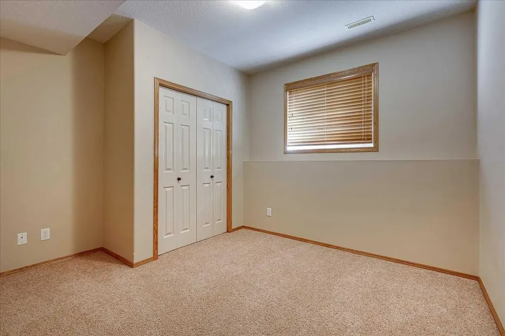 44 Osler Crescent Red Deer AB T4P 4E8