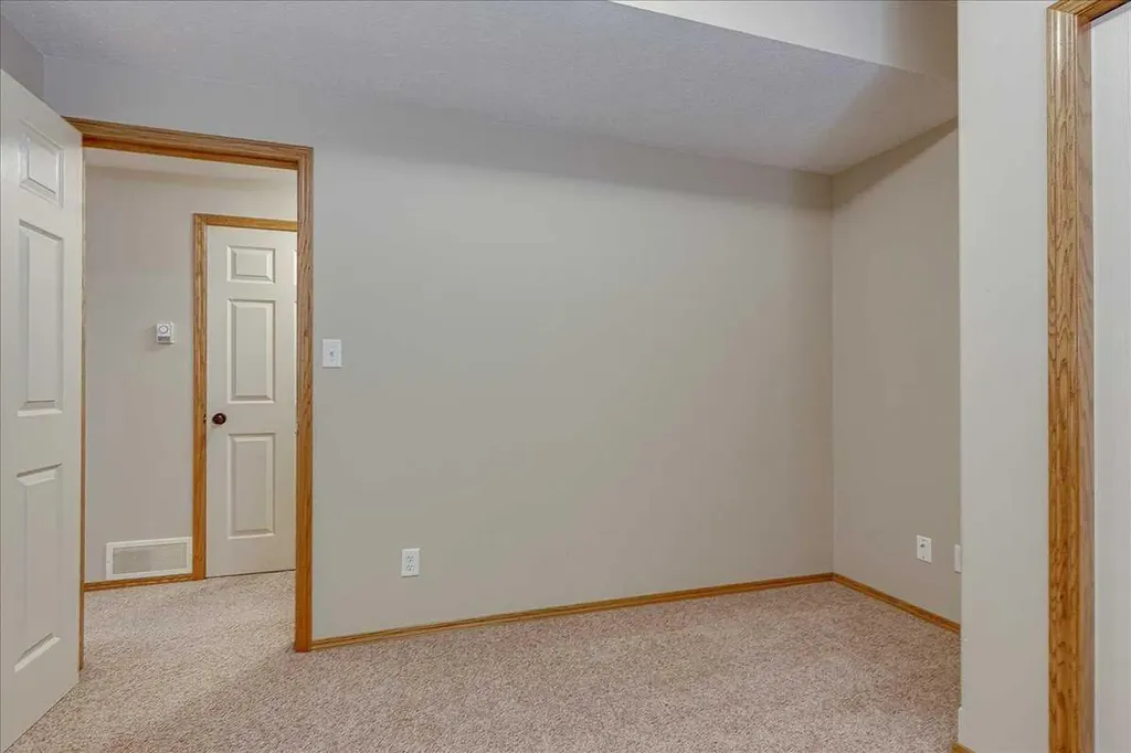 44 Osler Crescent Red Deer AB T4P 4E8