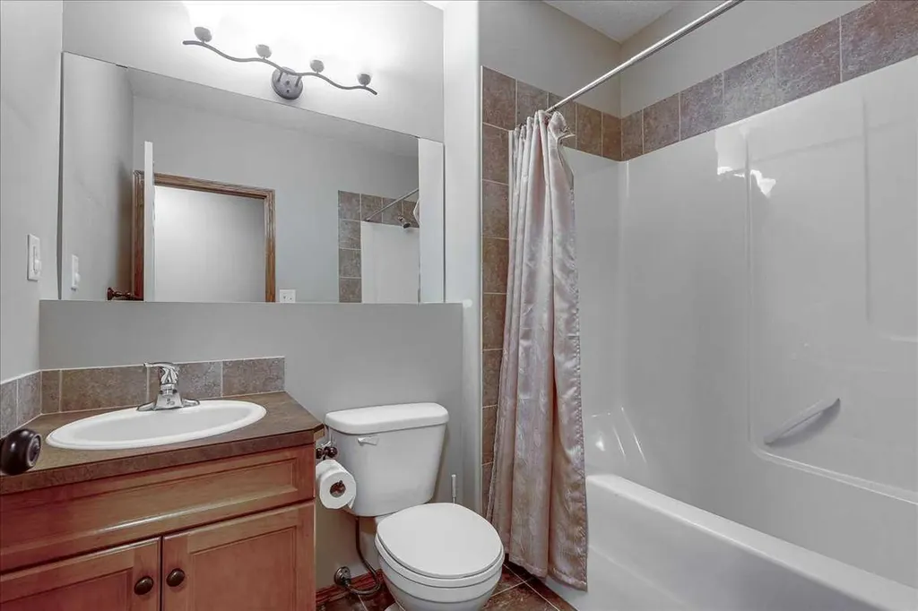 44 Osler Crescent Red Deer AB T4P 4E8