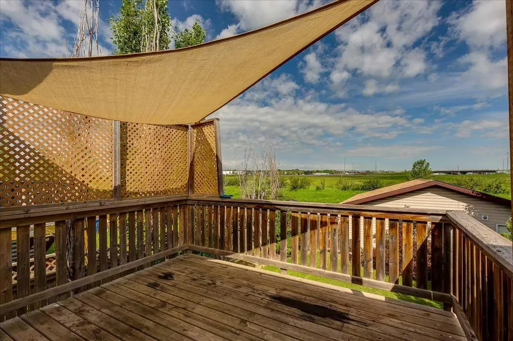 44 Osler Crescent Red Deer AB T4P 4E8