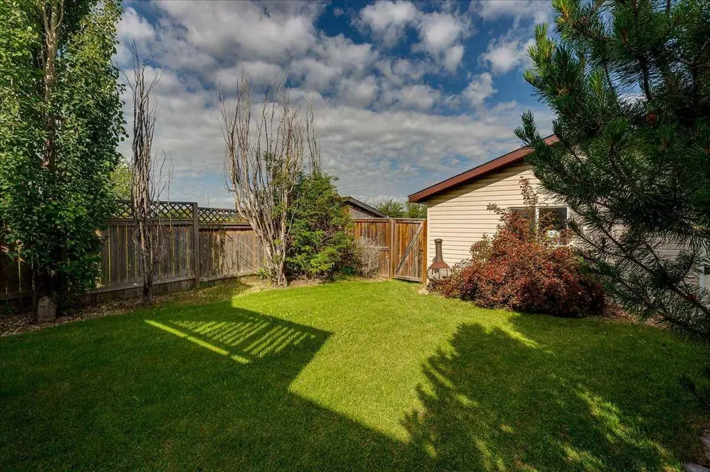44 Osler Crescent Red Deer AB T4P 4E8