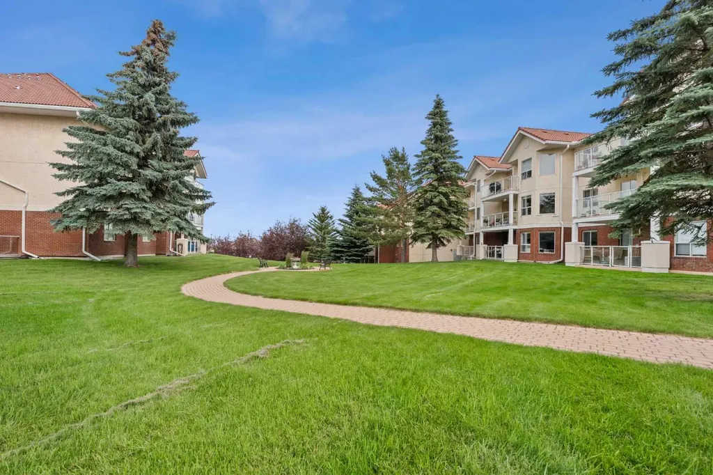1818 Simcoe Boulevard SW Calgary AB T3H 3L9