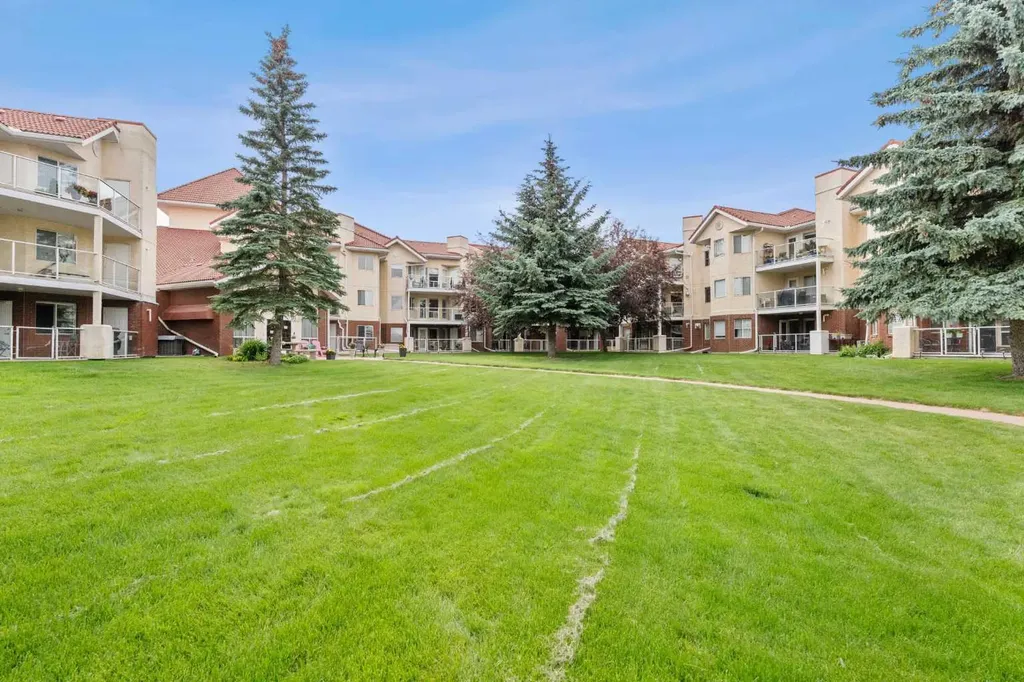 1818 Simcoe Boulevard SW Calgary AB T3H 3L9