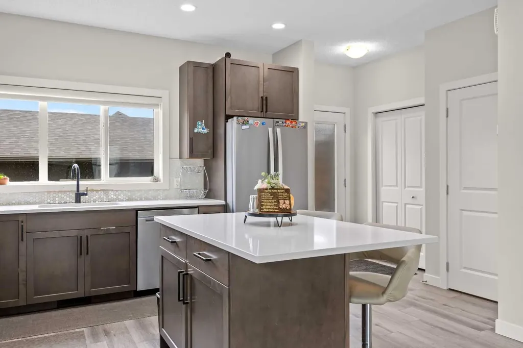 867 Walgrove Boulevard SE Calgary AB T2X4G1