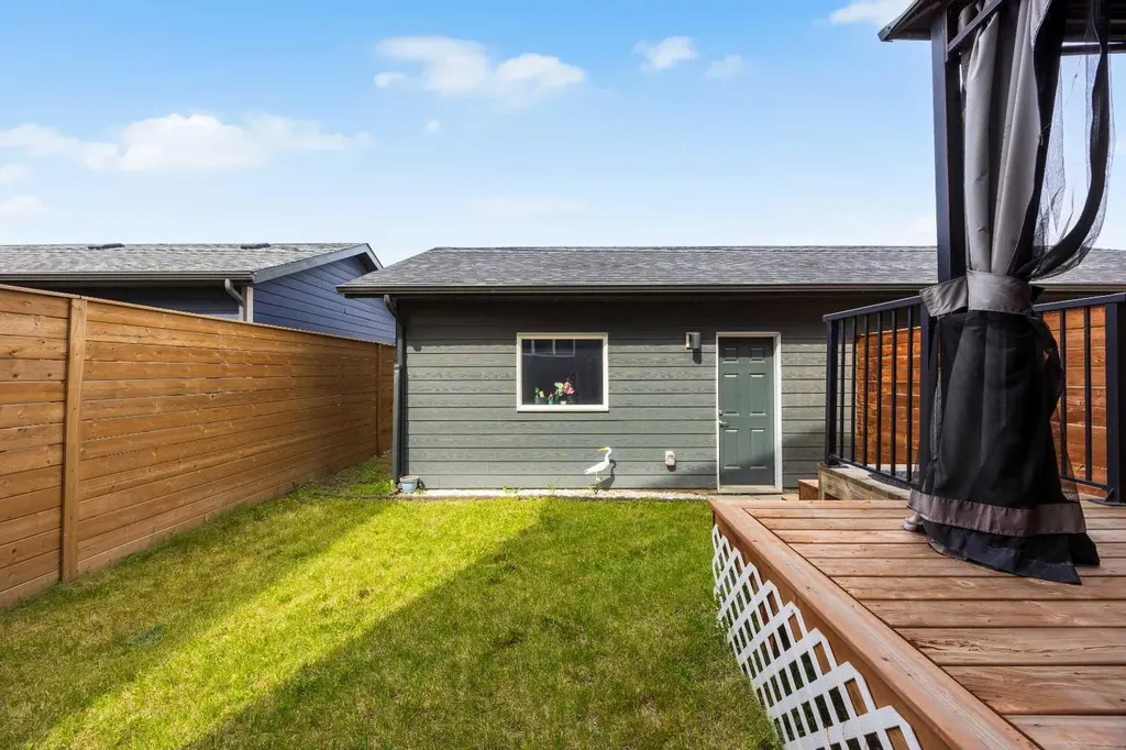 867 Walgrove Boulevard SE Calgary AB T2X4G1