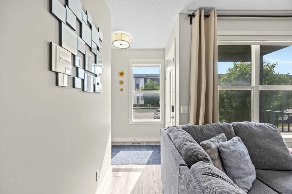 867 Walgrove Boulevard SE Calgary AB T2X4G1